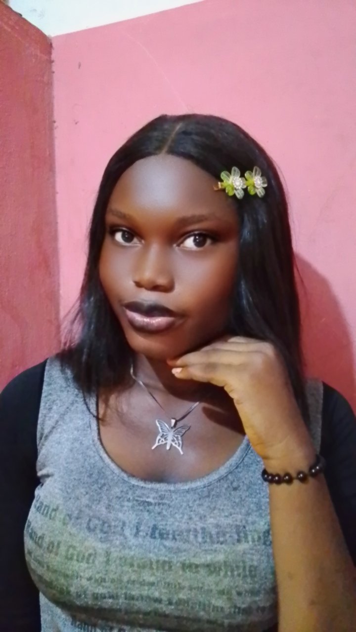 Adezi Tracy